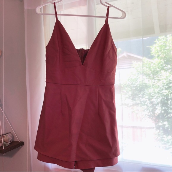 Cute romper with tie - Picture 3 of 3